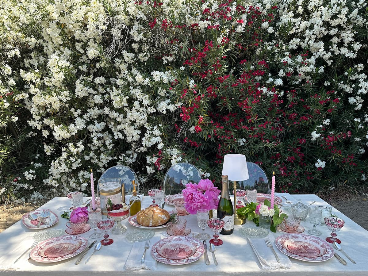 Rustic-chic table setting with natural elements and vintage tableware for intimate gathering in Bakersfield