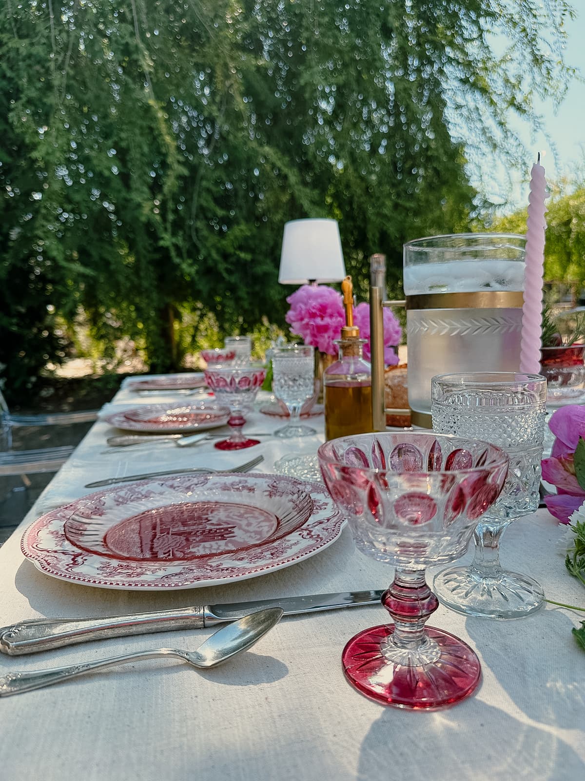 Glamorous table setting with luxurious decor and vintage tableware for intimate gathering in Bakersfield