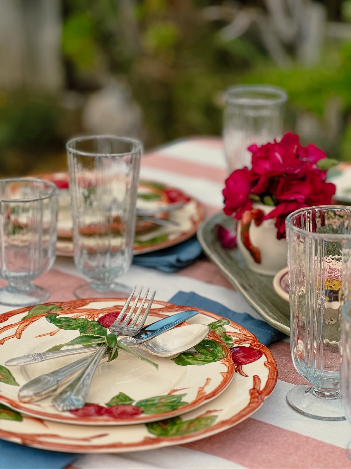 Vintage-inspired table setting with nostalgic decor and vintage tableware for intimate gathering in Bakersfield
